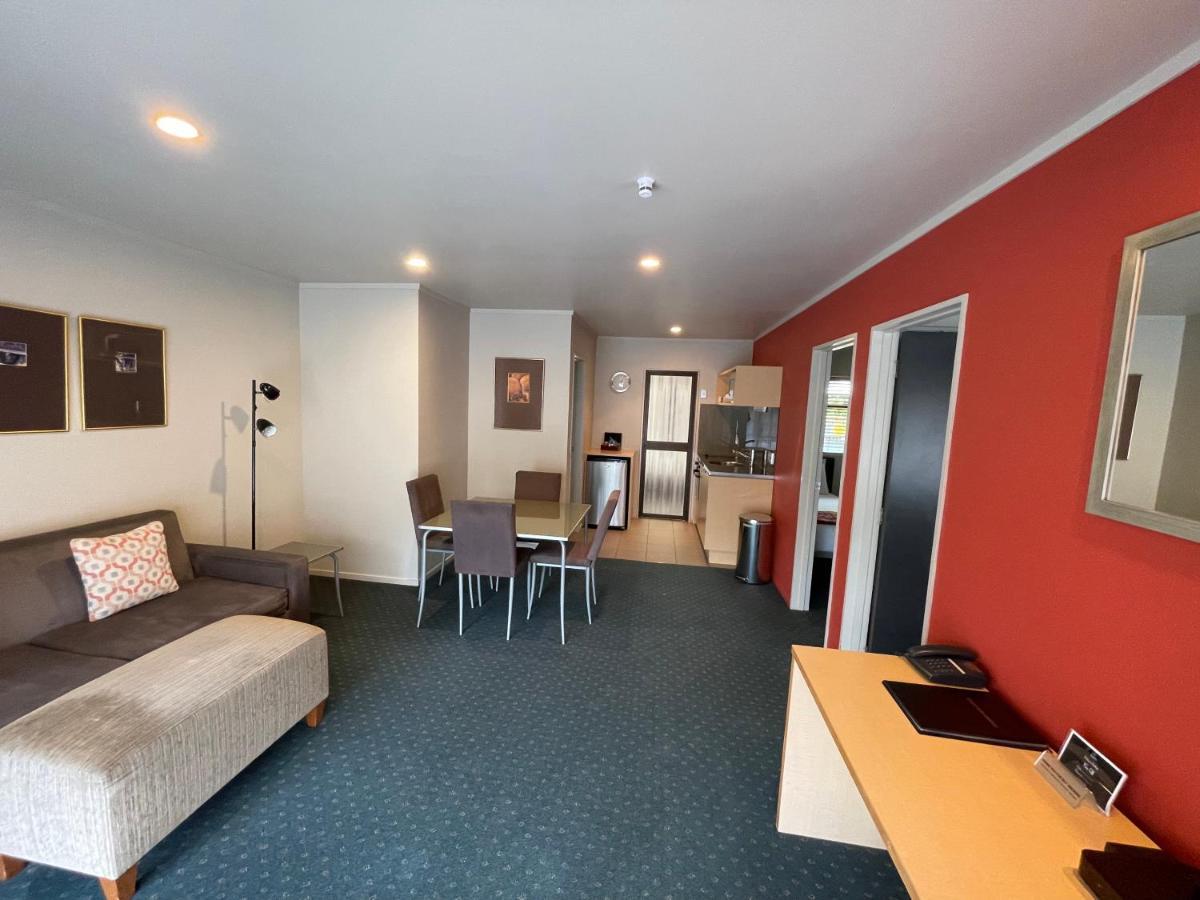 Bentleys Motor Inn Palmerston North Buitenkant foto