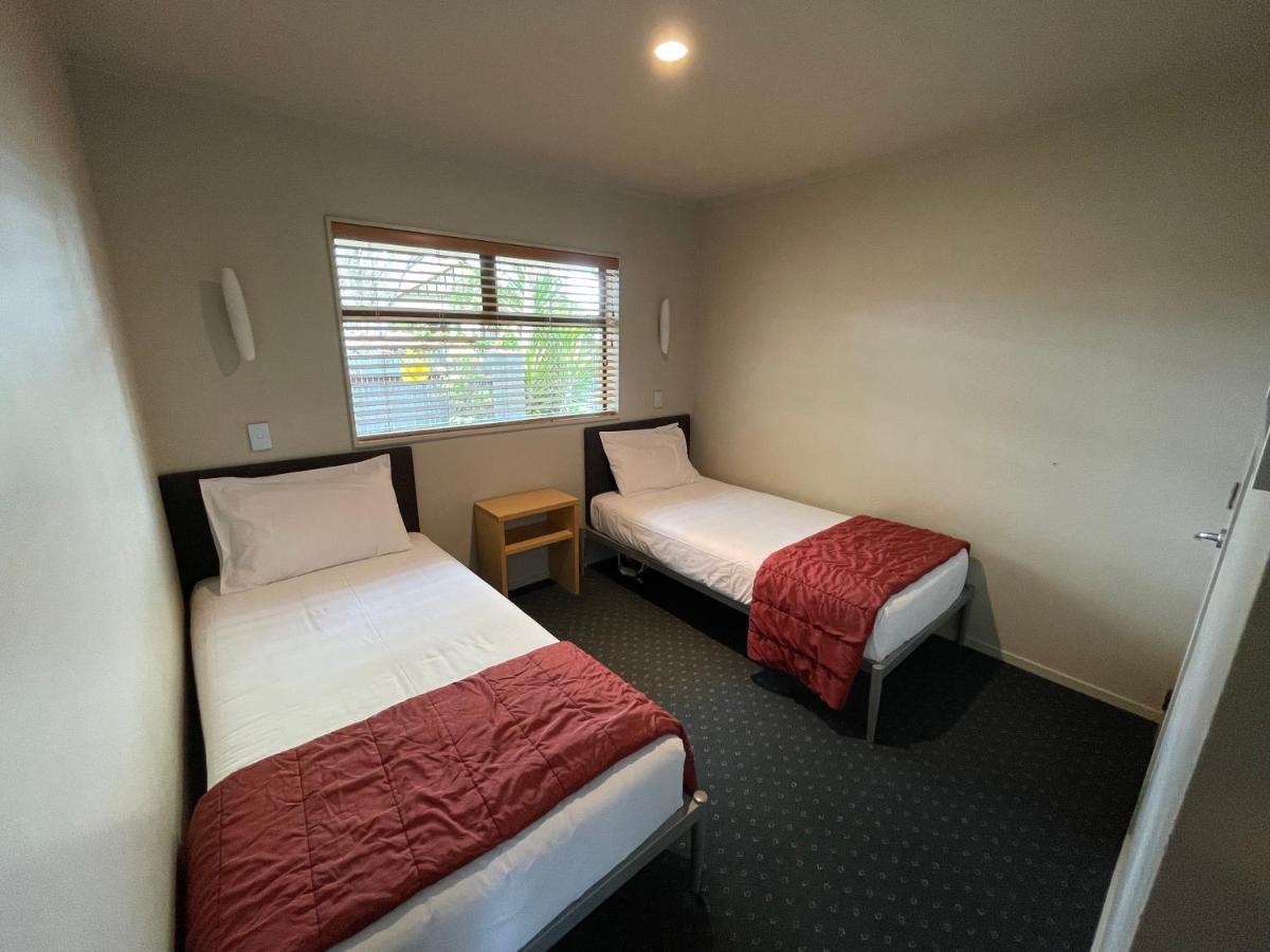 Bentleys Motor Inn Palmerston North Buitenkant foto