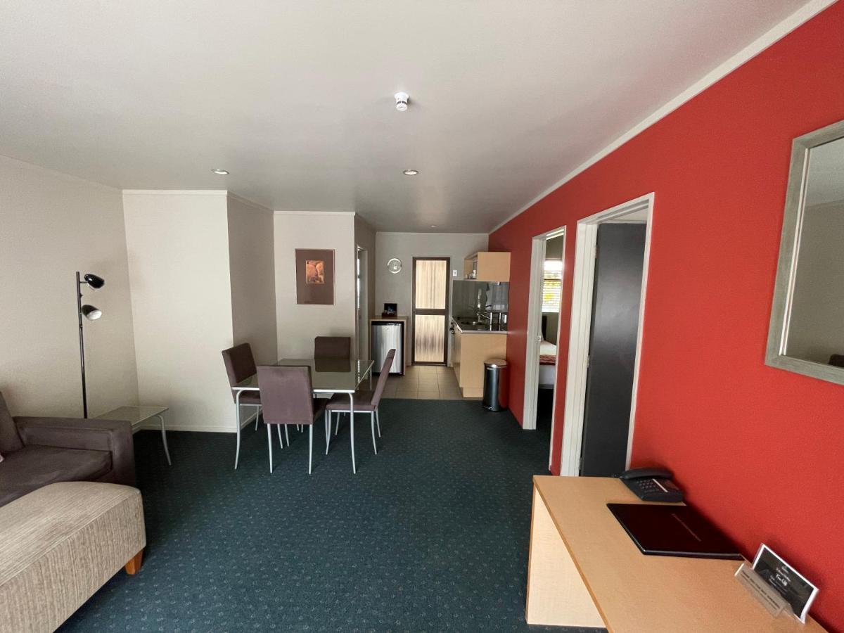 Bentleys Motor Inn Palmerston North Buitenkant foto