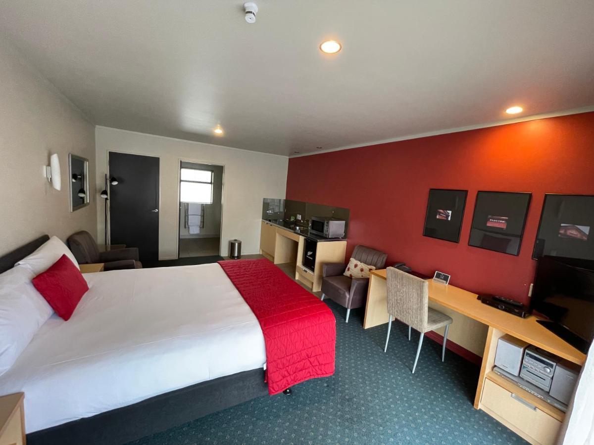 Bentleys Motor Inn Palmerston North Buitenkant foto