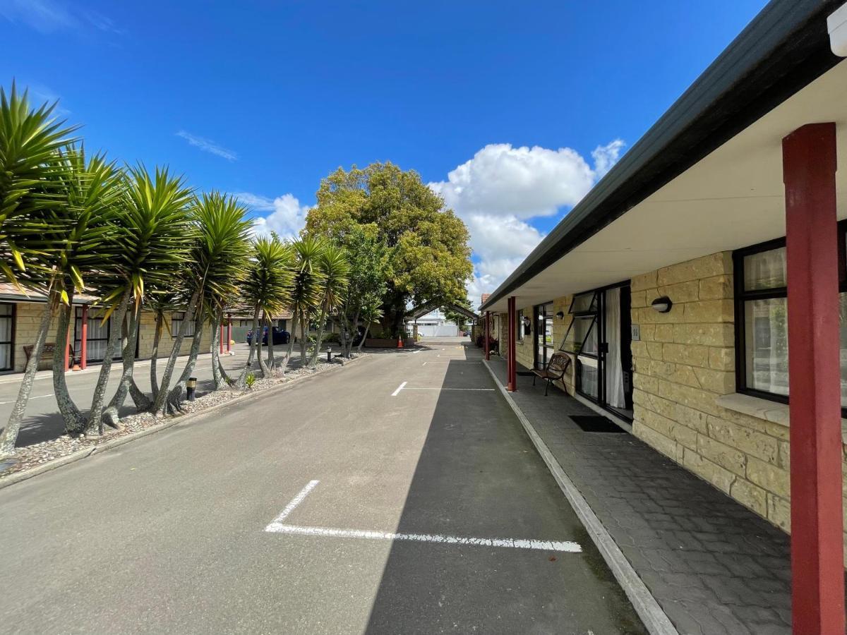 Bentleys Motor Inn Palmerston North Buitenkant foto