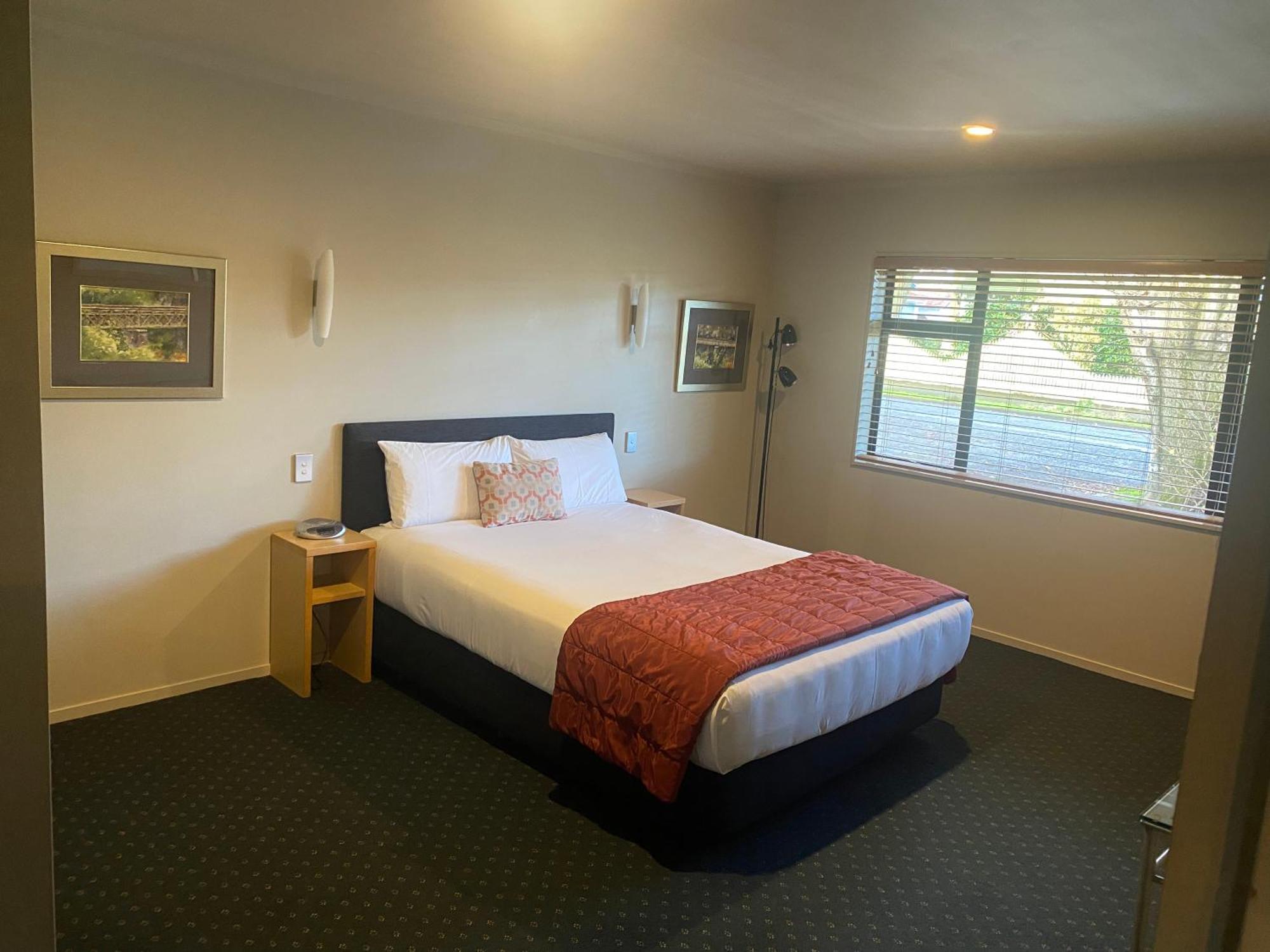 Bentleys Motor Inn Palmerston North Buitenkant foto