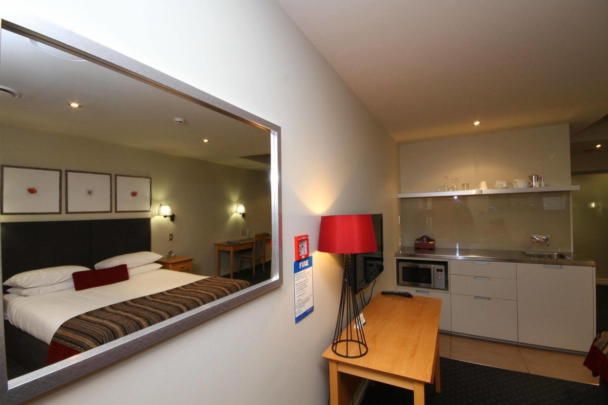 Bentleys Motor Inn Palmerston North Buitenkant foto