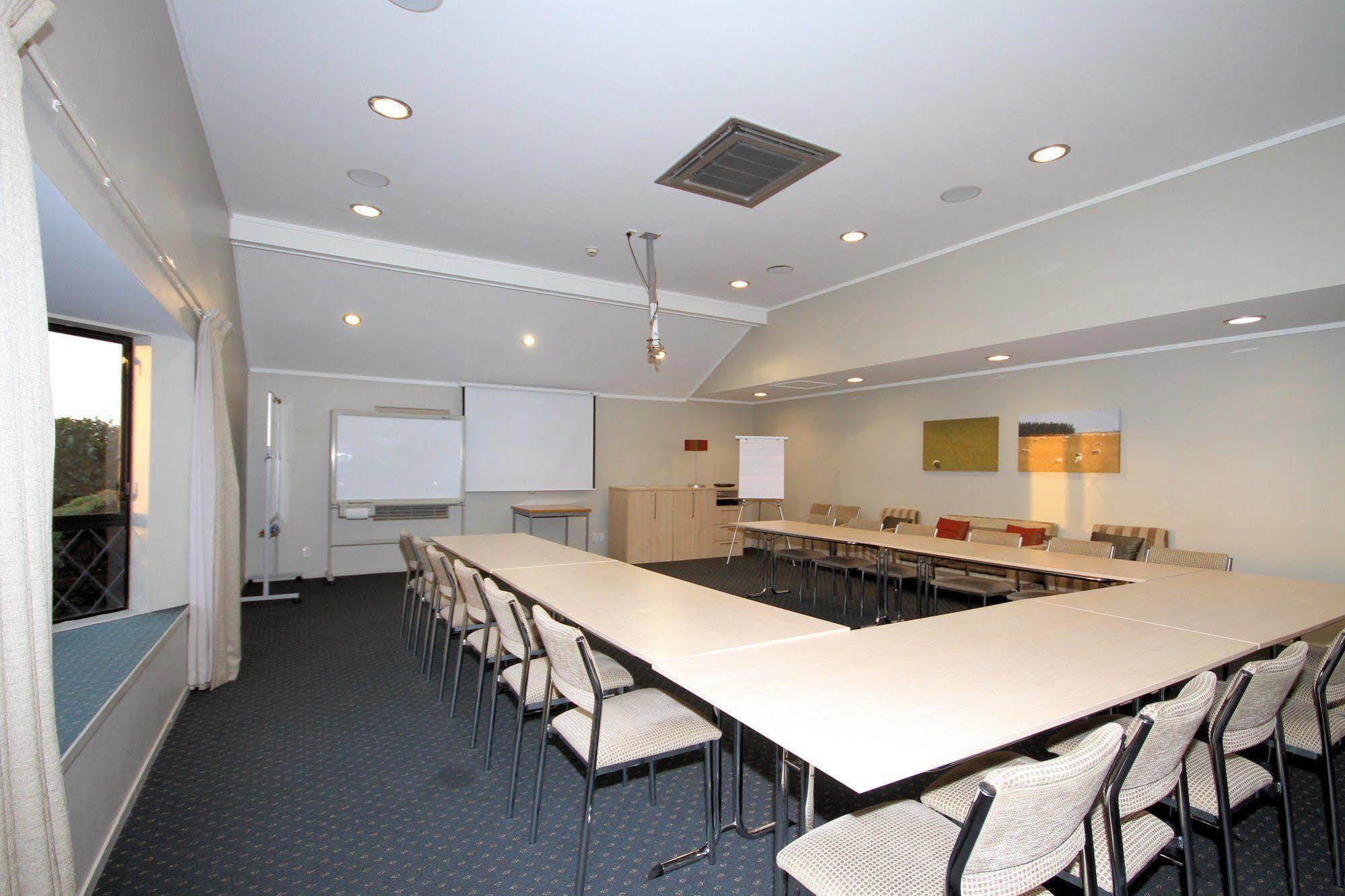 Bentleys Motor Inn Palmerston North Buitenkant foto